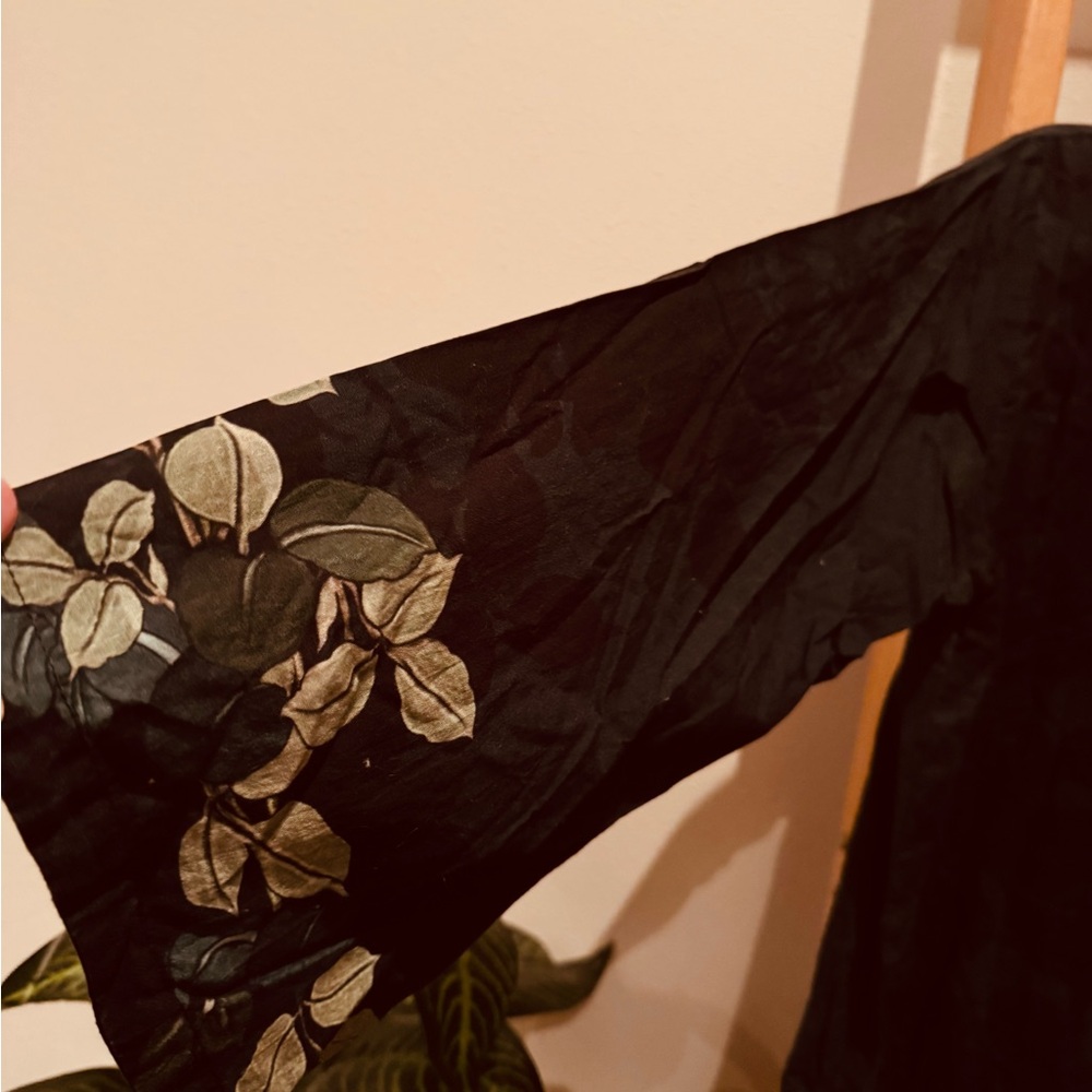 NWOT Limelight Floral Black Tunic Kurti South Asian Indian gold details - Picture 11 of 12